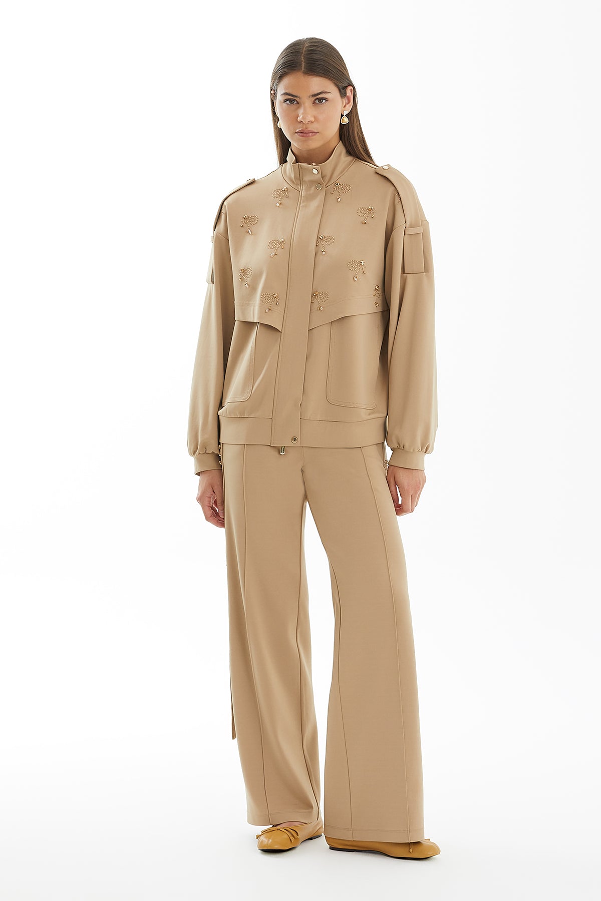 Kabartmalı Nakışlı İşlemeli Bej Ceket