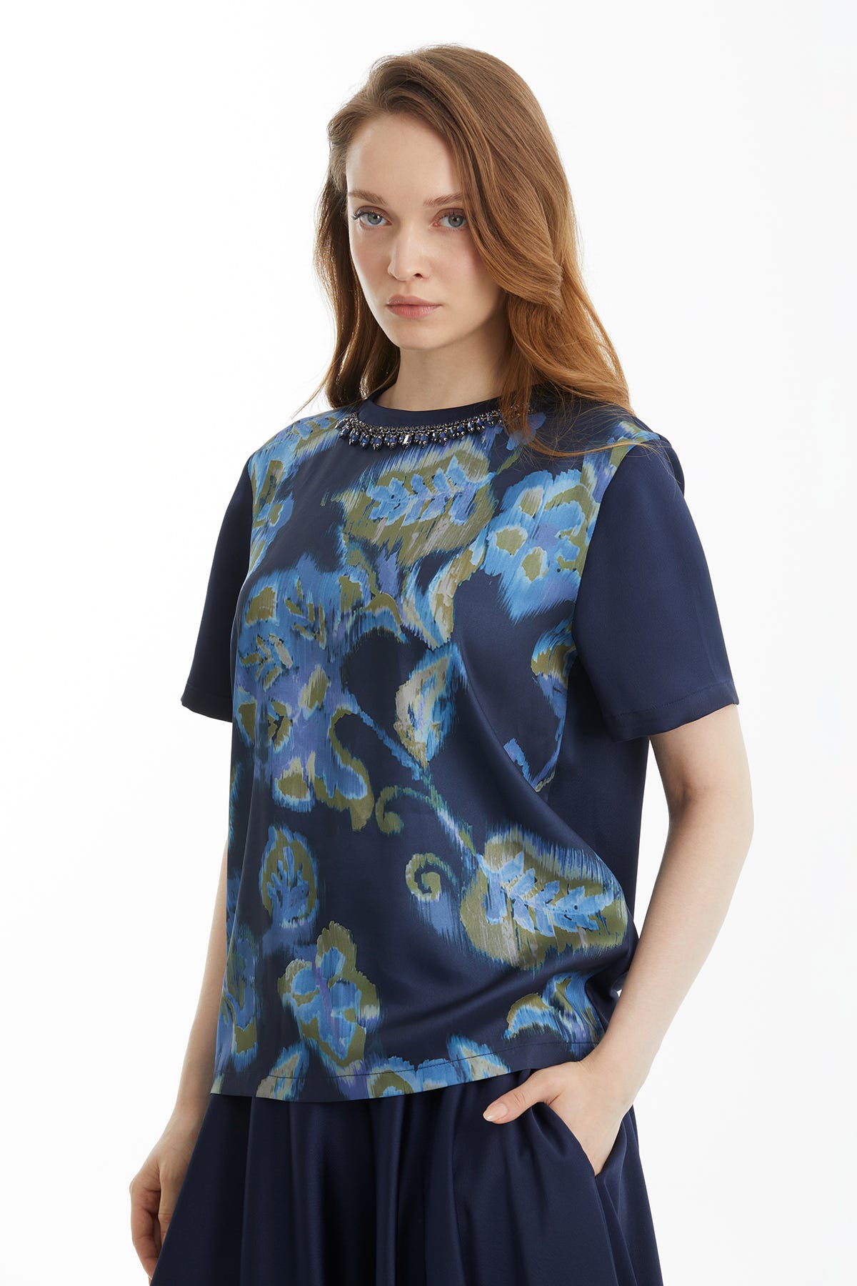 Baskılı Taş Aksesuarlı T-Shirt