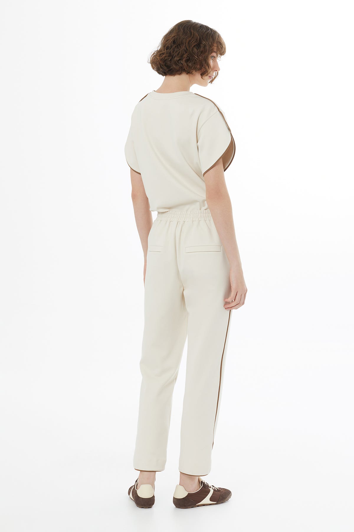 Beli Lastikli Cepli Bej Eşofman Altı