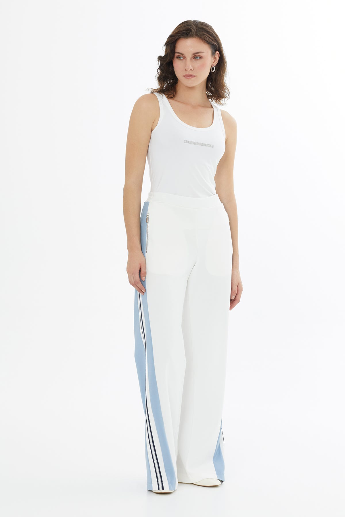 Şerit Detaylı Cepleri Fermuarlı Ekru Eşofman Altı