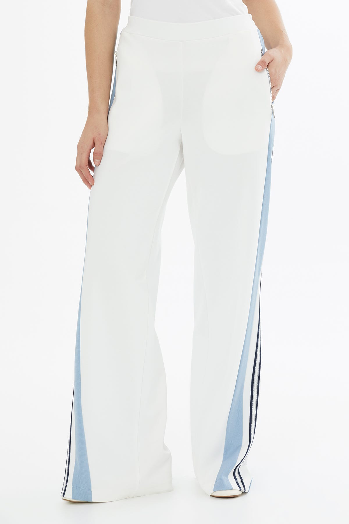 Şerit Detaylı Cepleri Fermuarlı Ekru Eşofman Altı