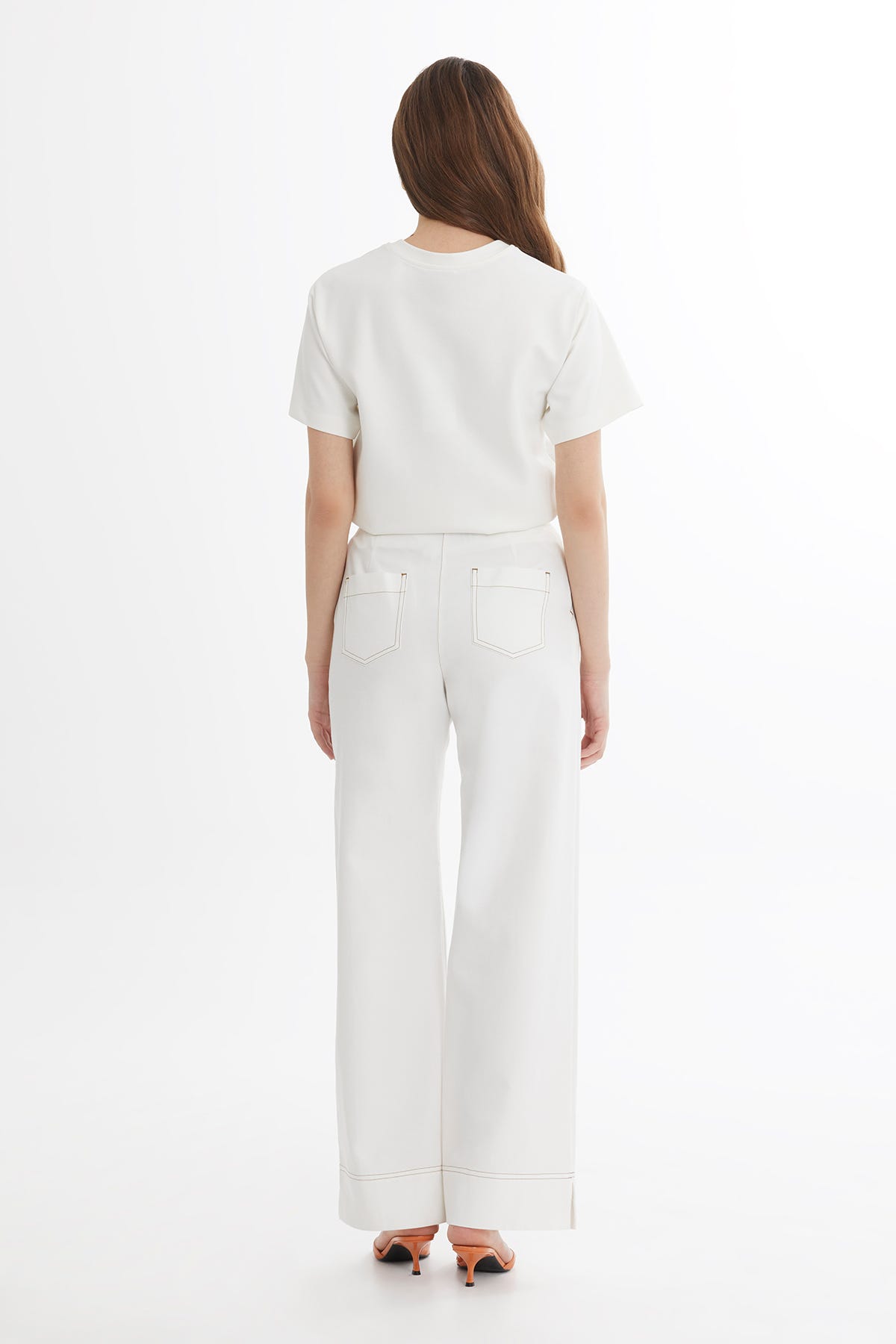 Gold Aksesuarlı Boru Paça Ekru Pantolon