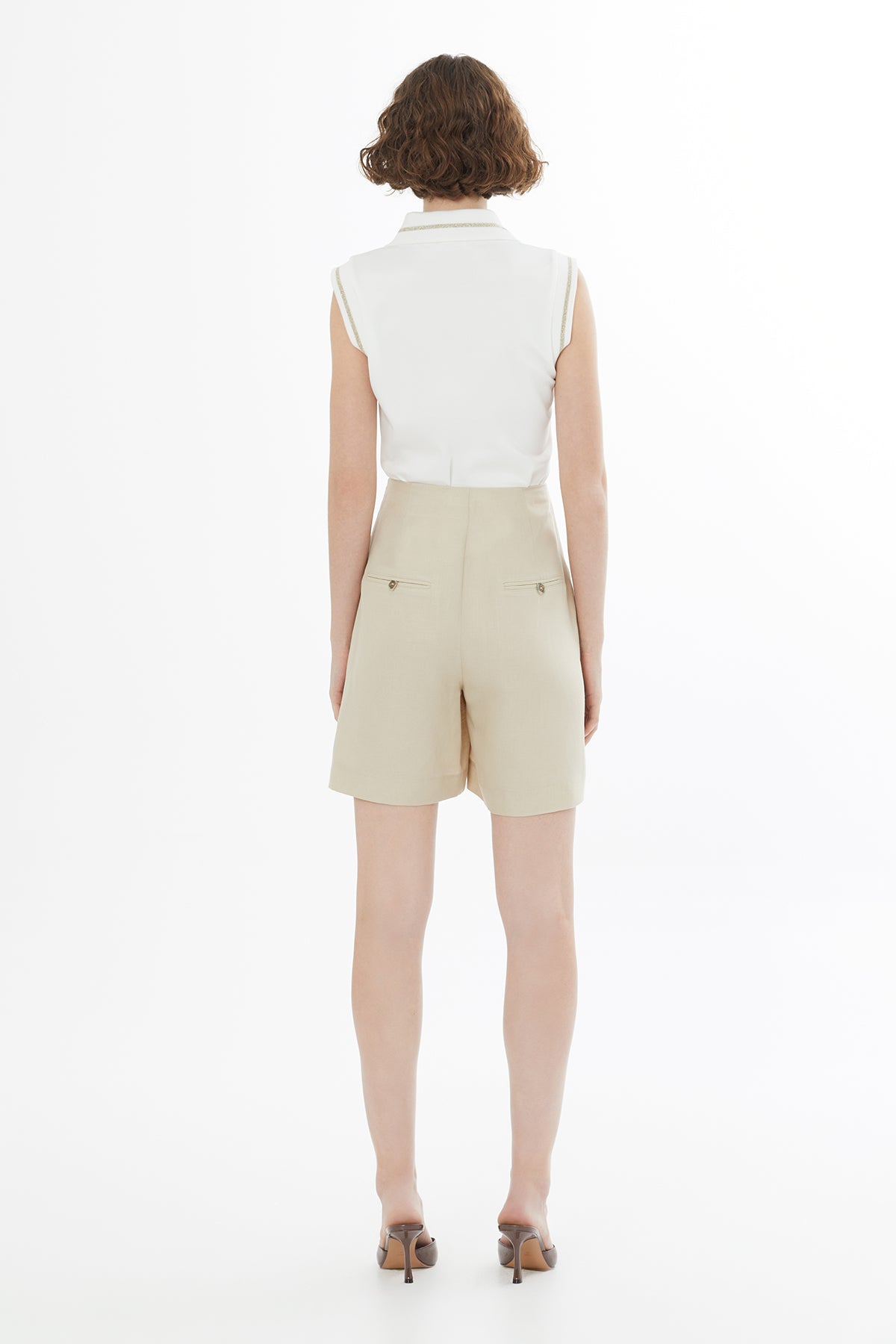 Düğme Detaylı Keten Bej Şort