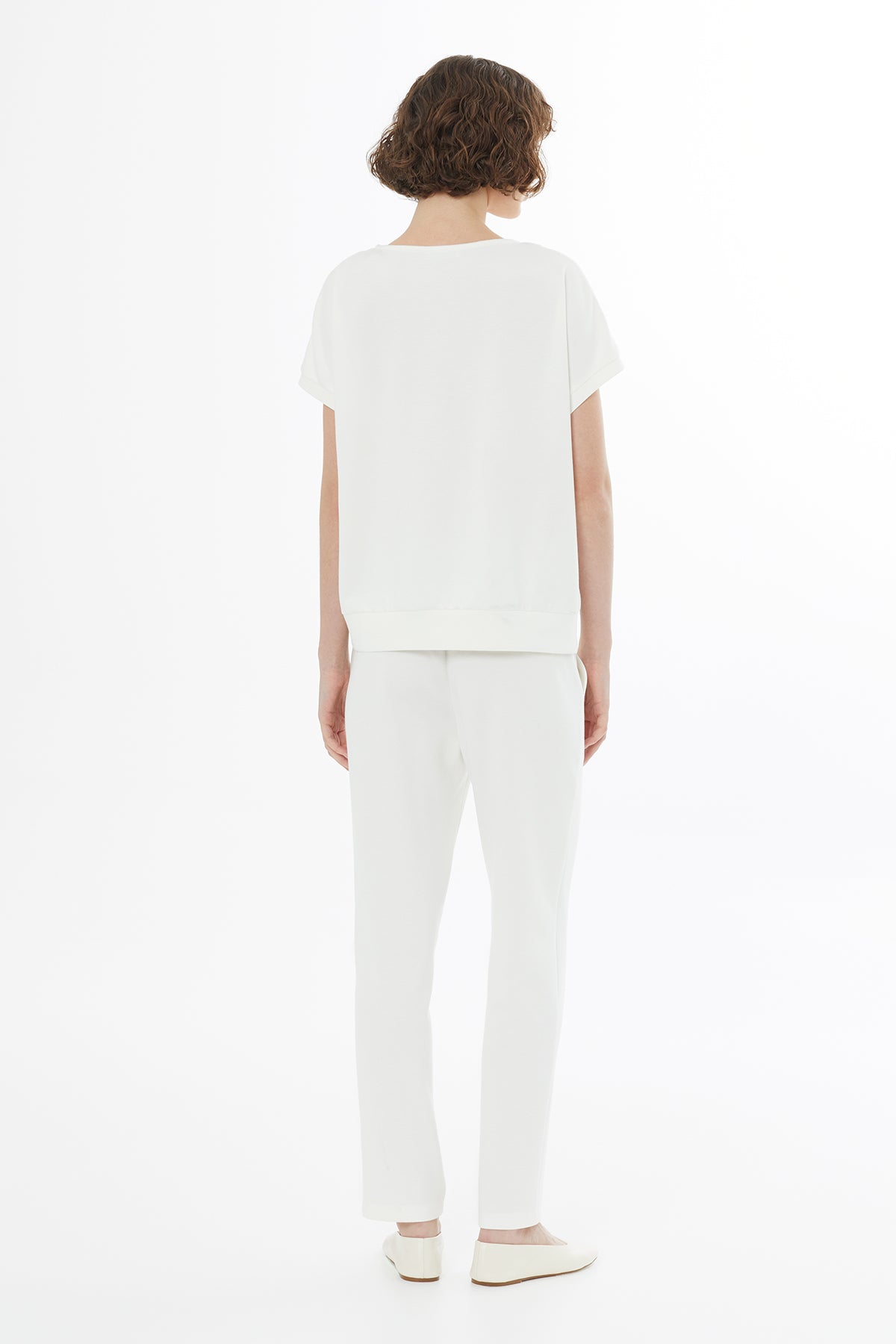 Gül Motifli İşlemeli Ekru Bluz