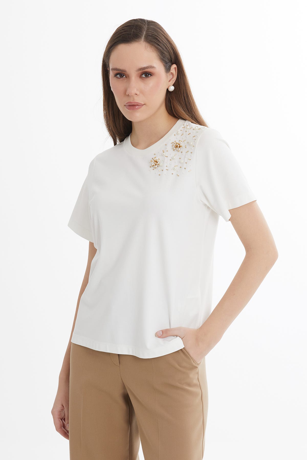 İşleme Detaylı Bisiklet Yaka Ekru T-Shirt