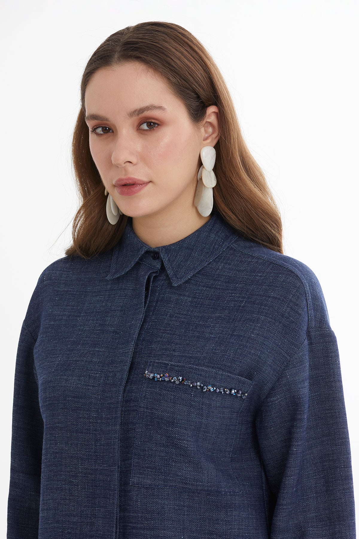 İşleme Detaylı Keten Mavi Gömlek