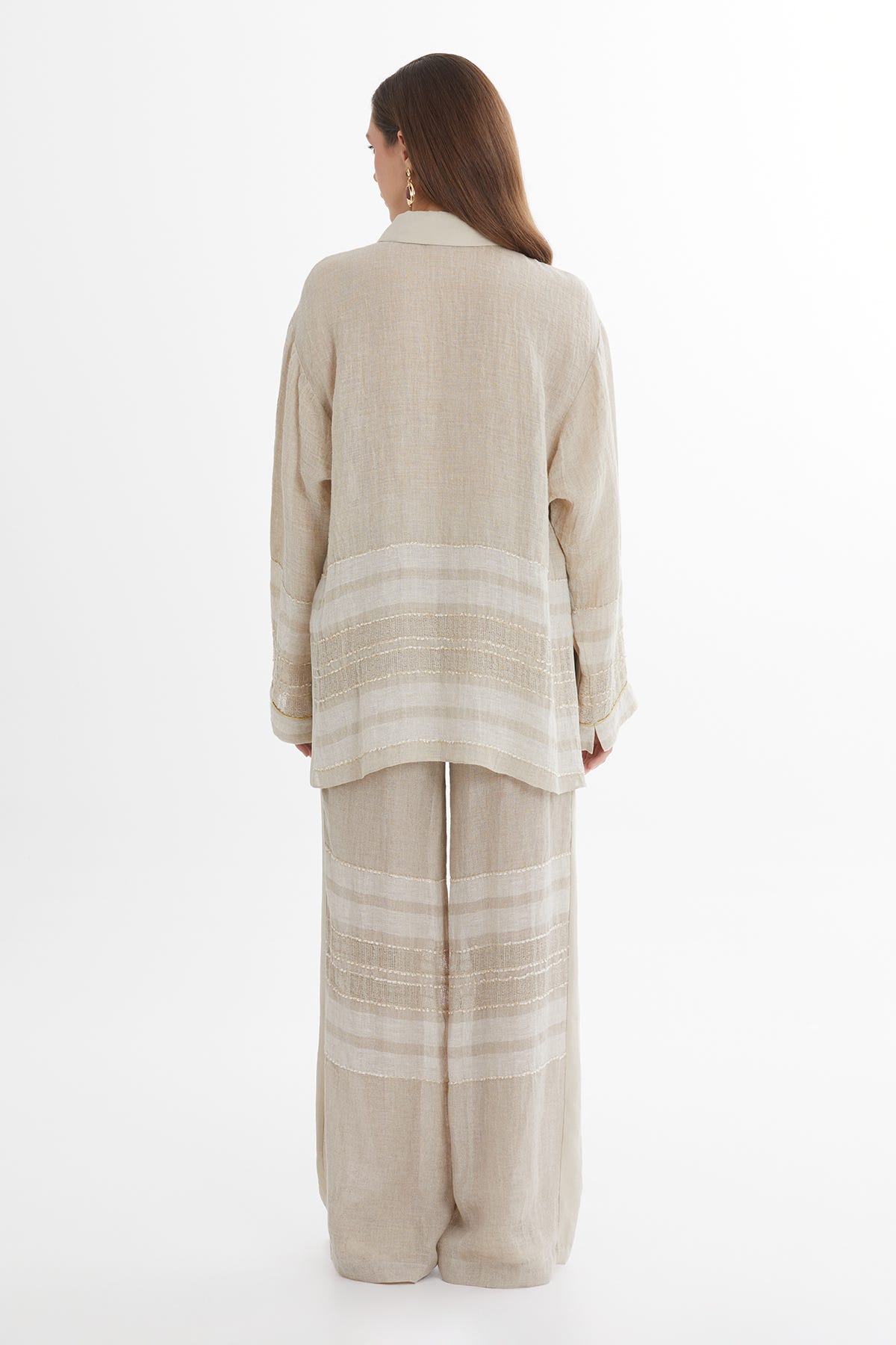 Garni Detaylı Keten Bej Gömlek