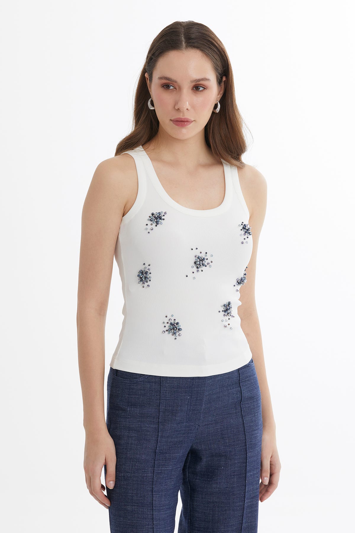 İşleme Detaylı Kolsuz Ekru Atlet