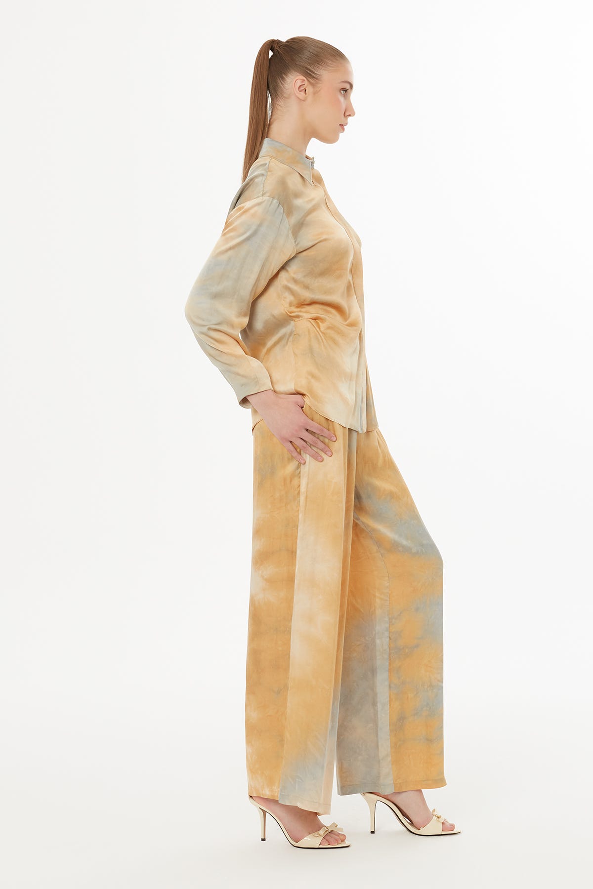 Düşük Omuzlu Desenli Gömlek