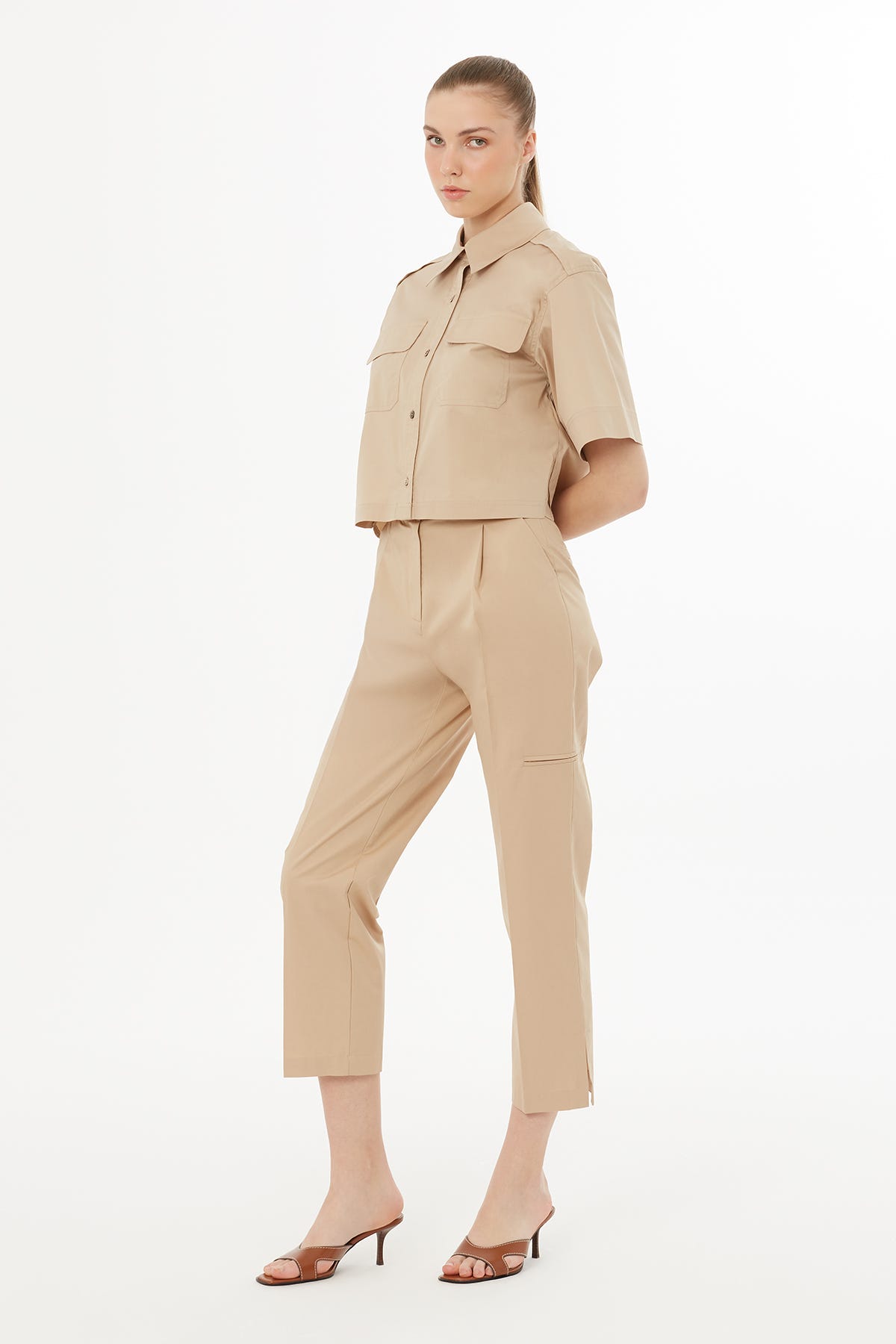 Kısa Kollu Kahverengi Gömlek