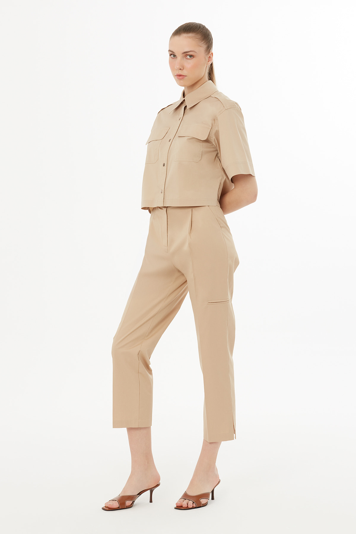 Kısa Kollu Kahverengi Gömlek