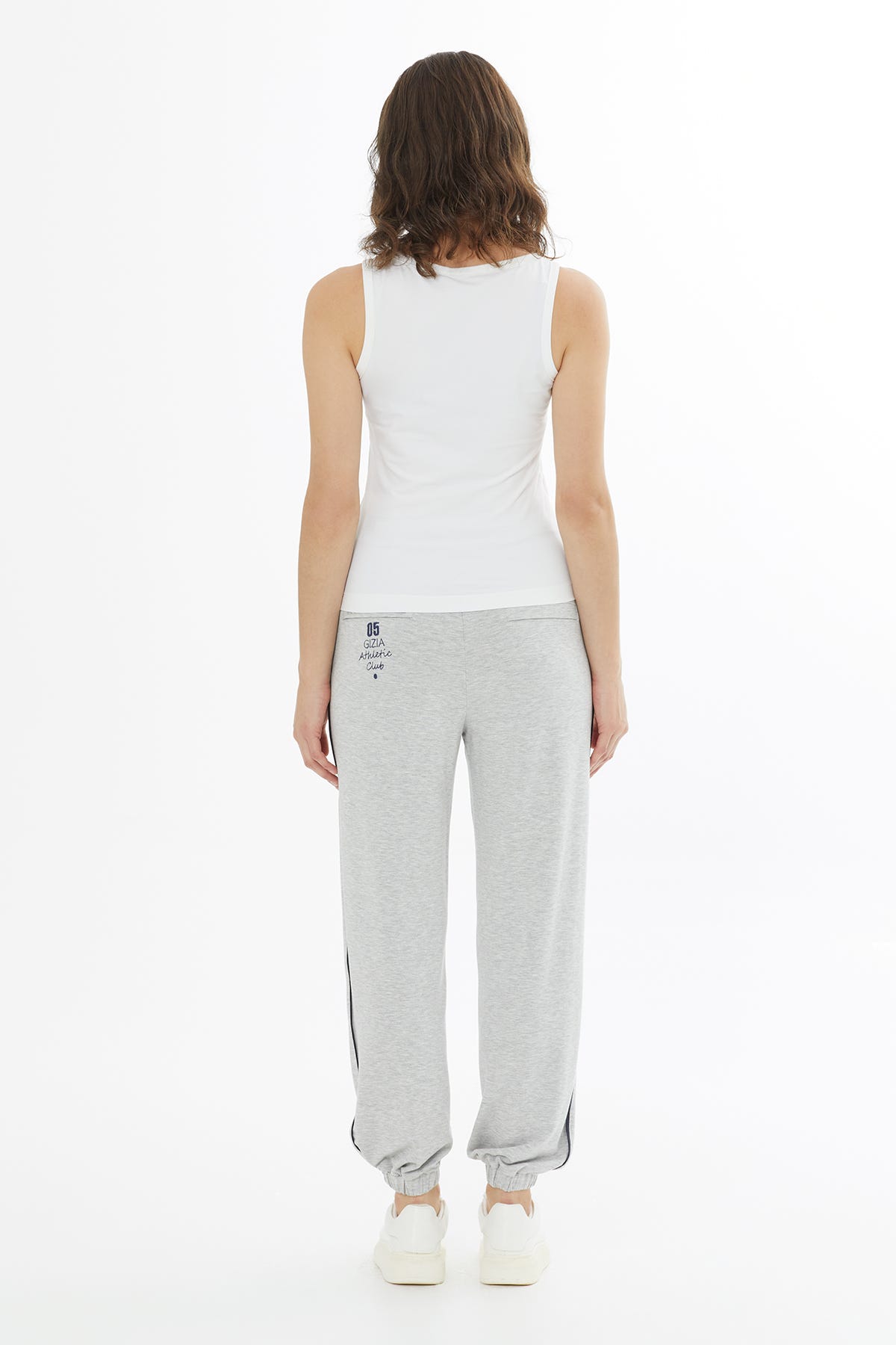 Önü Baskılı Klasik Beyaz Atlet