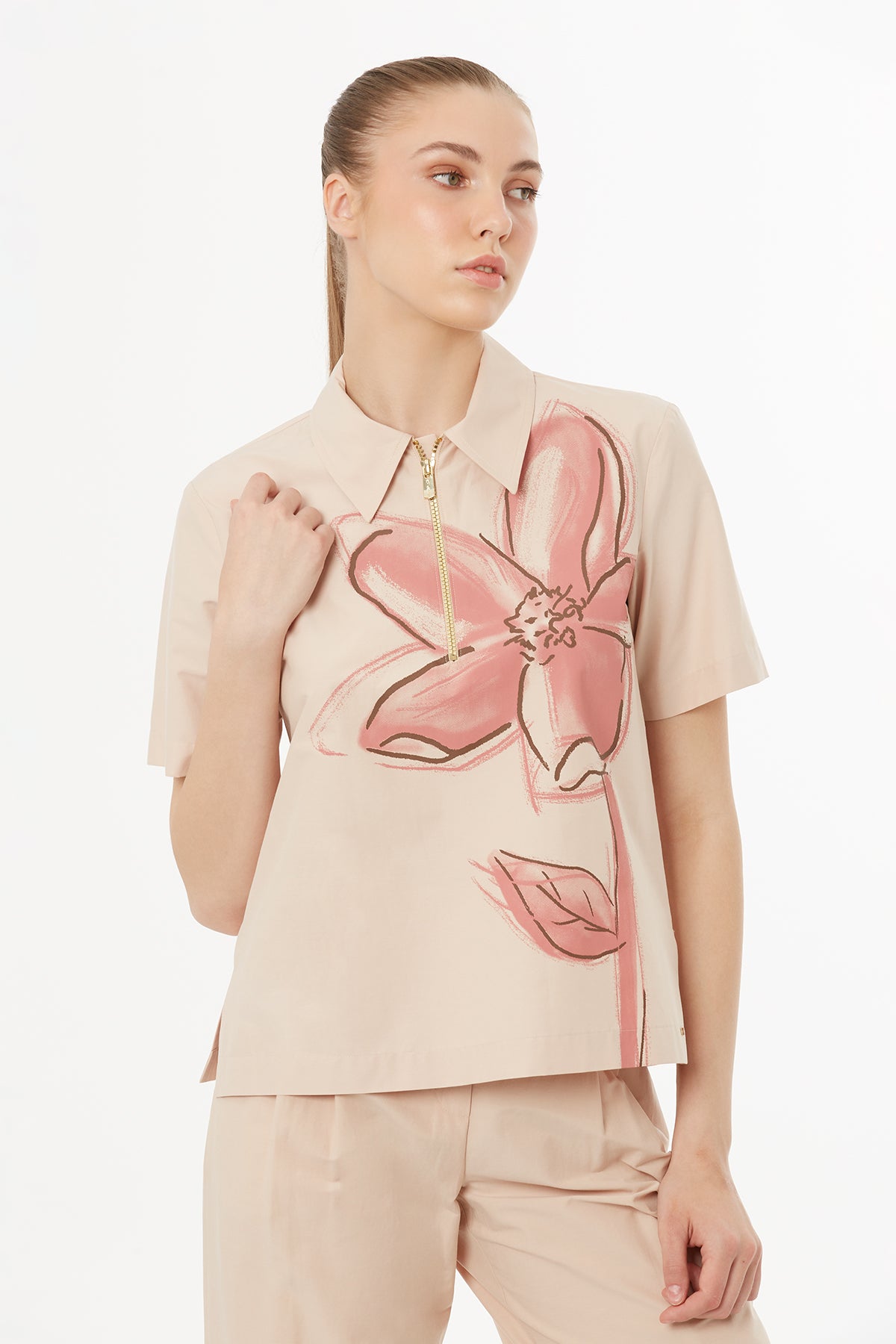 Çiçek Baskılı Bej Bluz