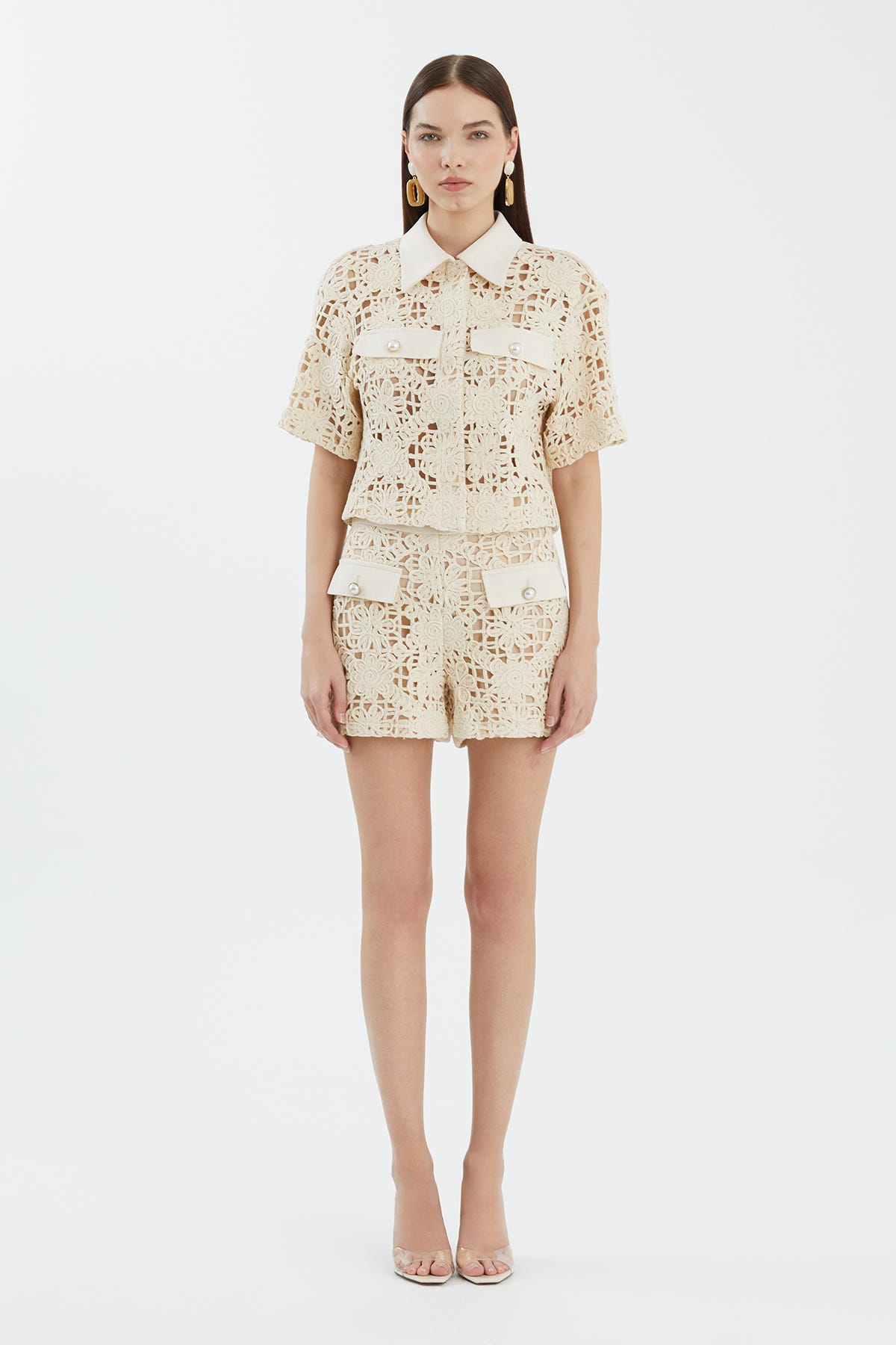 Düğme Detaylı Dantelli Ekru Gömlek