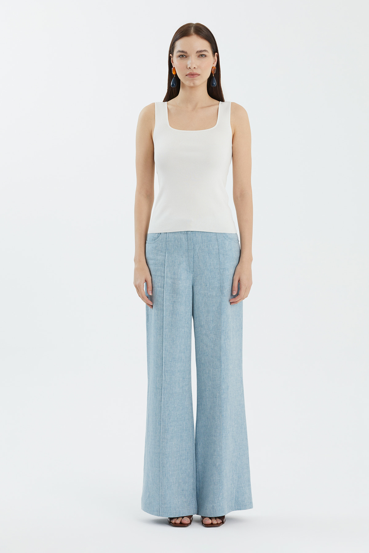 İpek Karışımlı Askılı Beyaz Triko