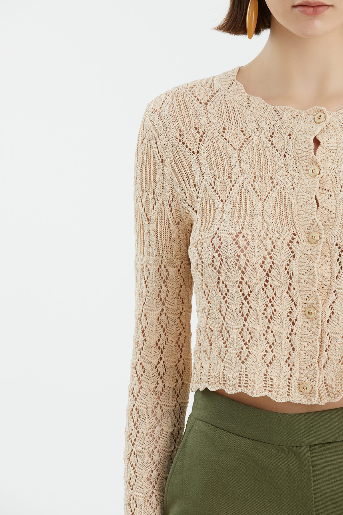 Desenli Düğmeli Bej Triko