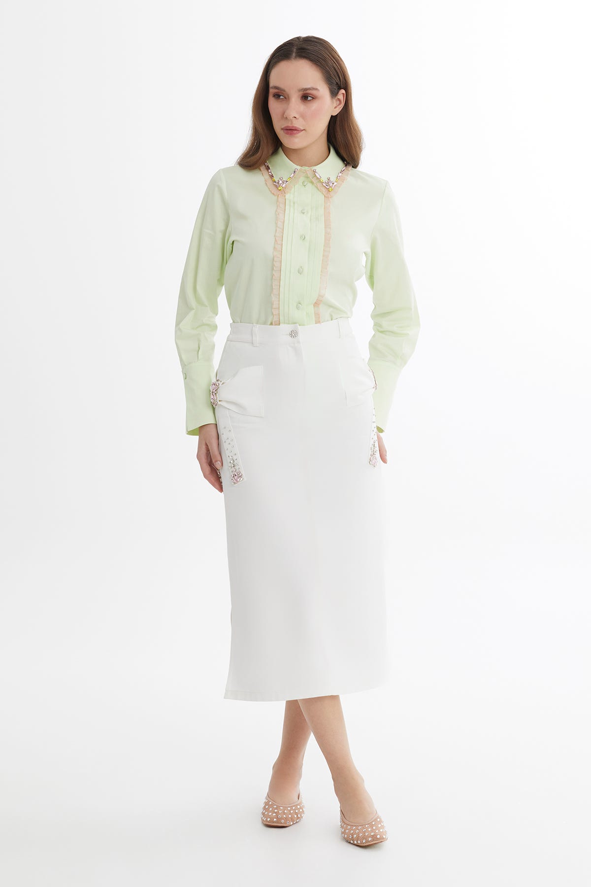 Fiyonk Detaylı İşlemeli Ekru Midi Etek