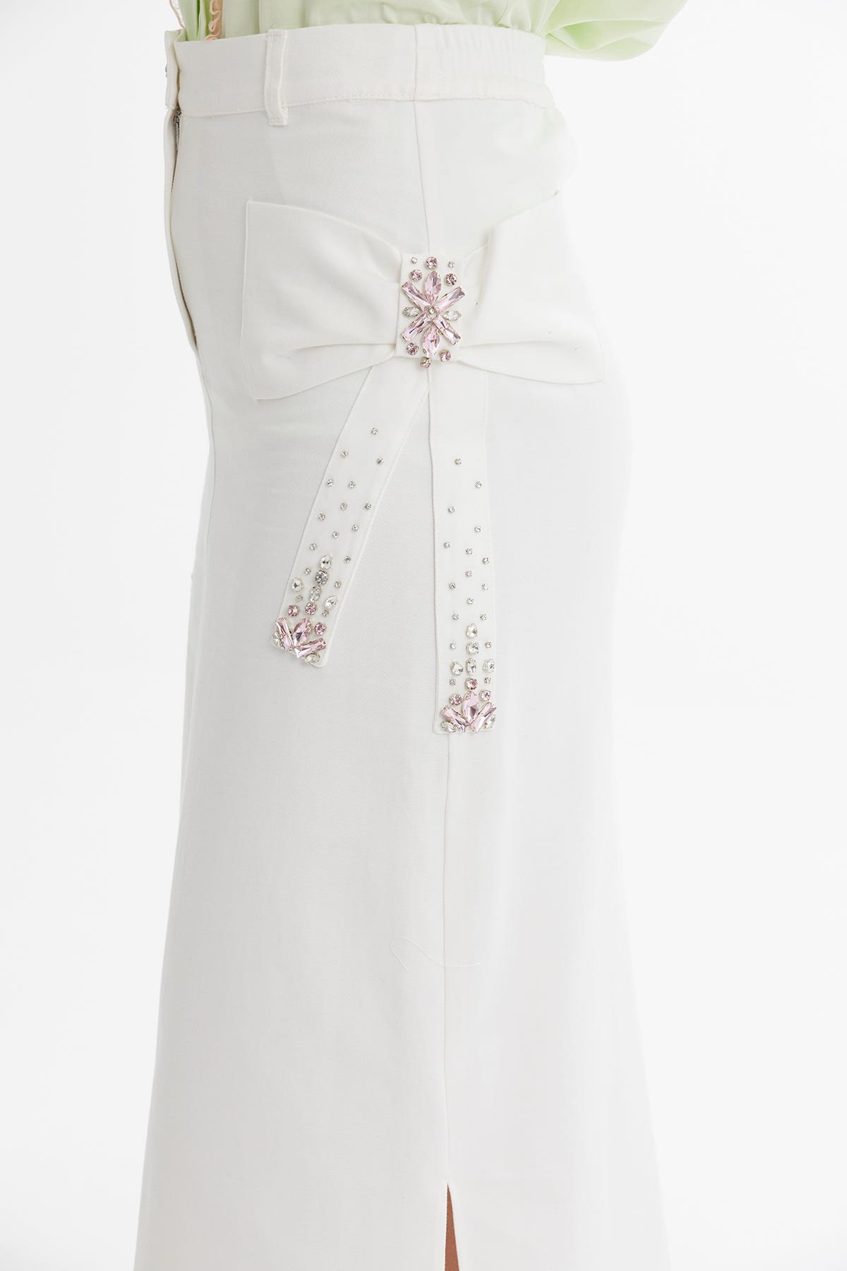 Fiyonk Detaylı İşlemeli Ekru Midi Etek