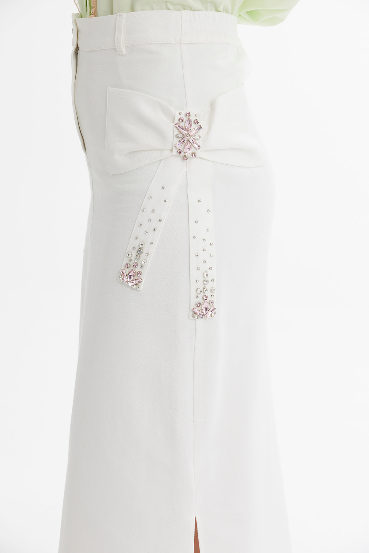 Fiyonk Detaylı İşlemeli Ekru Midi Etek