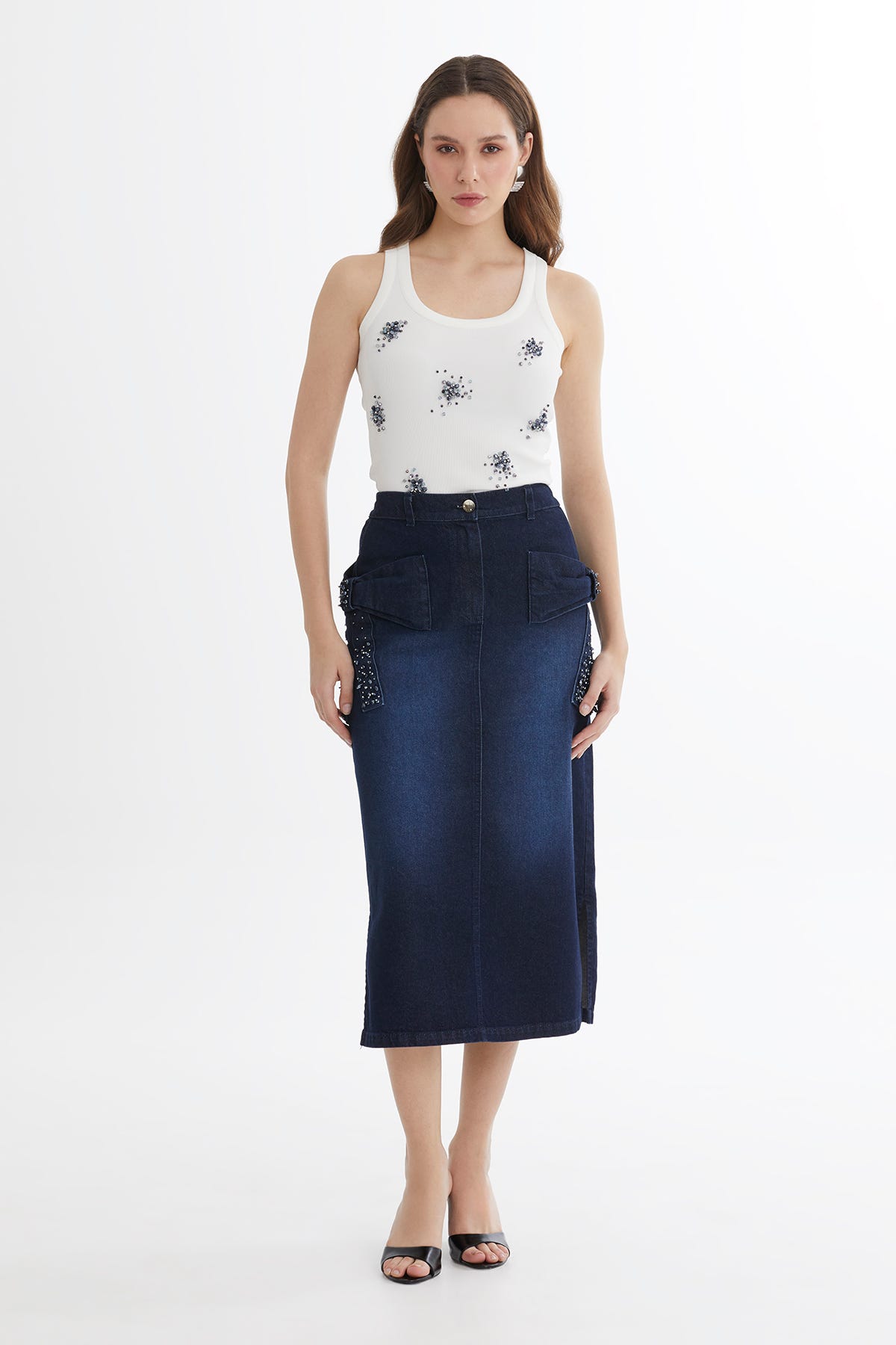 Fiyonklu İşlemeli Denim Midi Etek