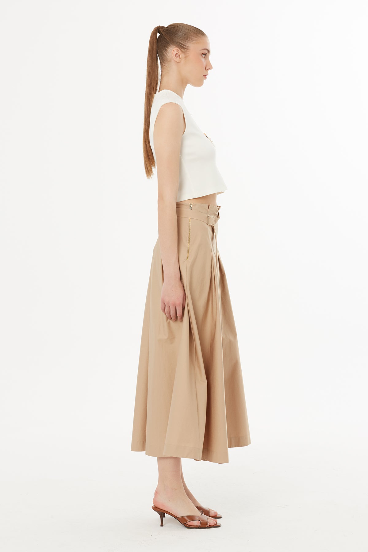 Yandan Fermuarlı Pili Katlamalı Bej Etek