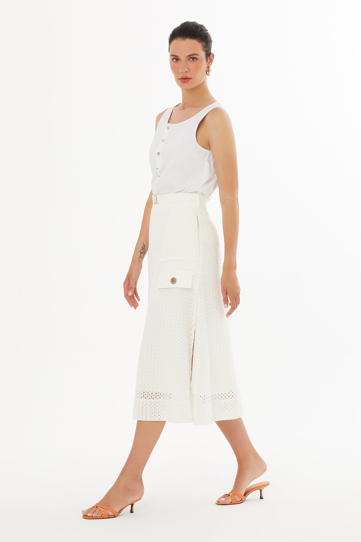 Kemerli Yanlardan Yırtmaçlı Ekru Midi Etek