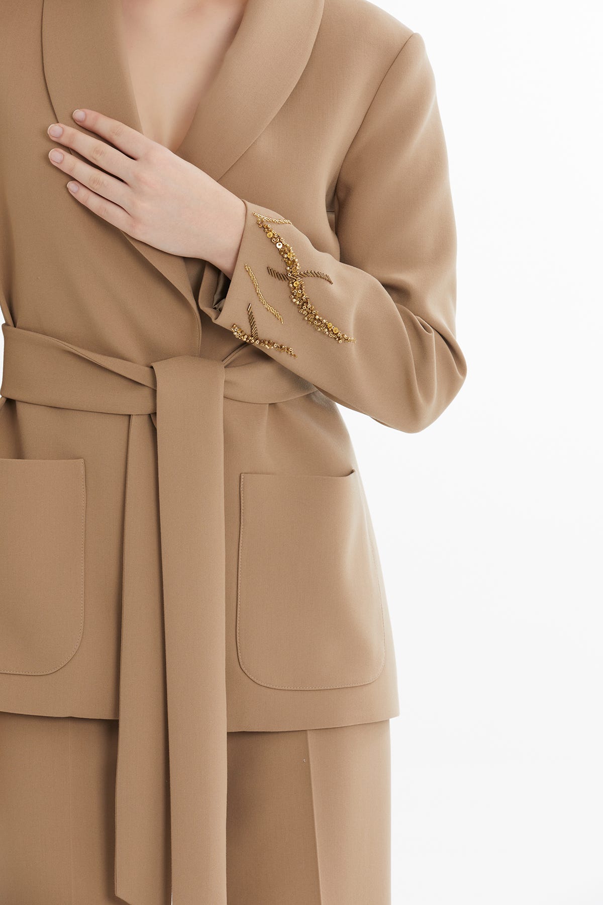 Boncuk İşleme Detaylı Kadın Kahverengi Ceket