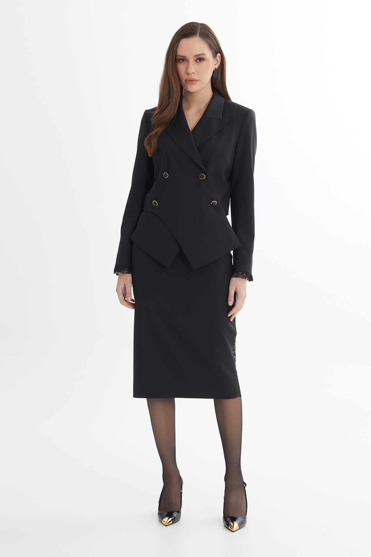 Yün Karışımlı Vatkalı Dantelli Asimetrik Siyah Ceket