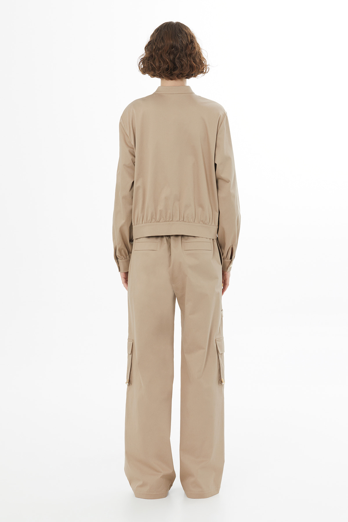 Taş İşlemeli Bej Ceket