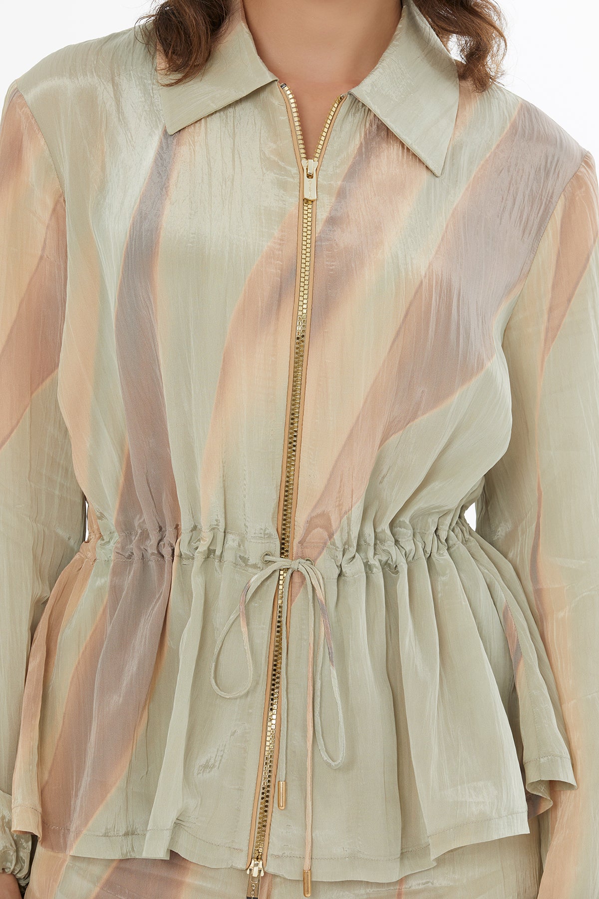 Fermuar Detaylı Bağlamalı Ceket