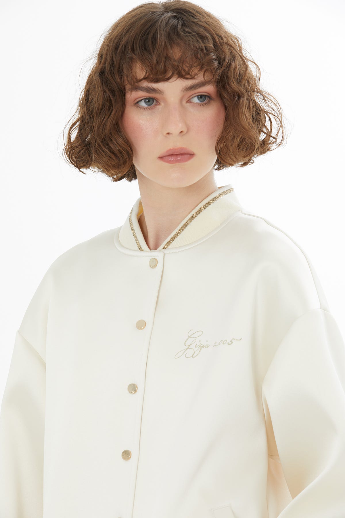 İşleme Detaylı Saten Bomber Ekru Ceket