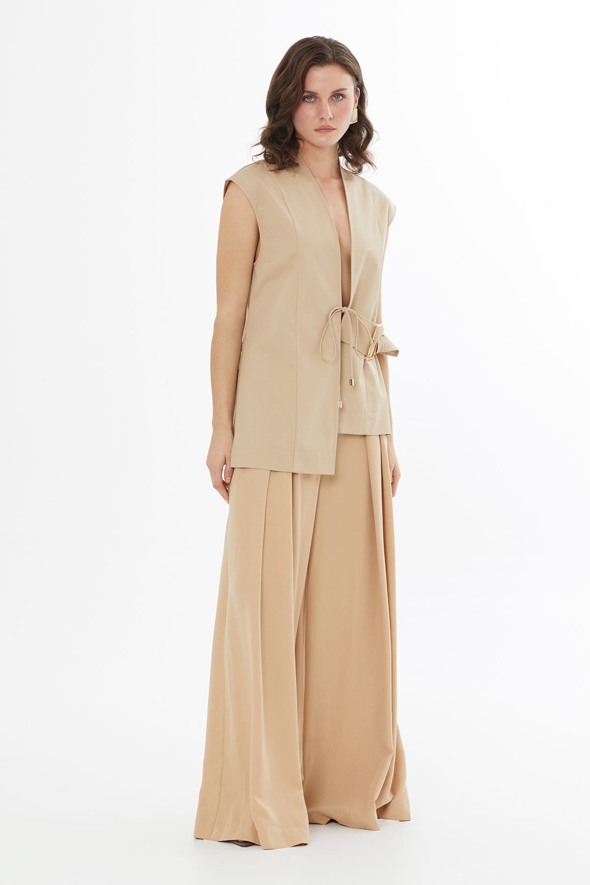 Toka Detaylı Yarım Astarlı Bej Yelek