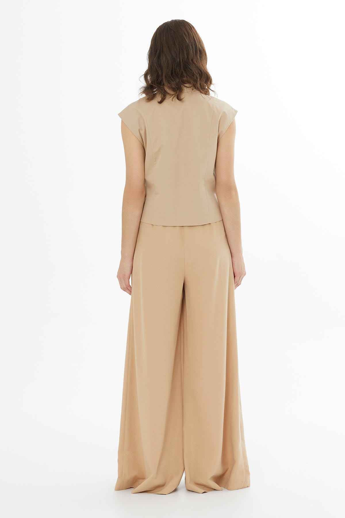 Toka Detaylı Yarım Astarlı Bej Yelek