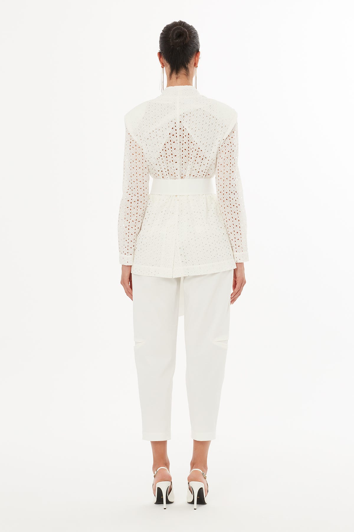 Seyyar Kuşaklı Ekru Ceket