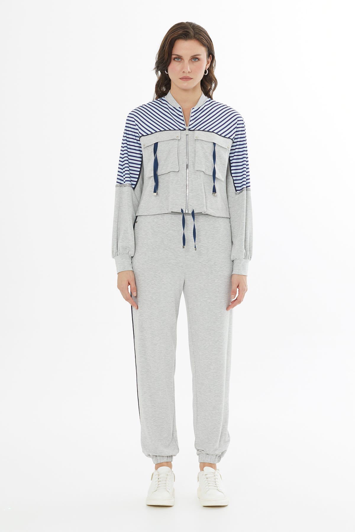 Garnili Uzun Kollu Gri Eşofman Üstü