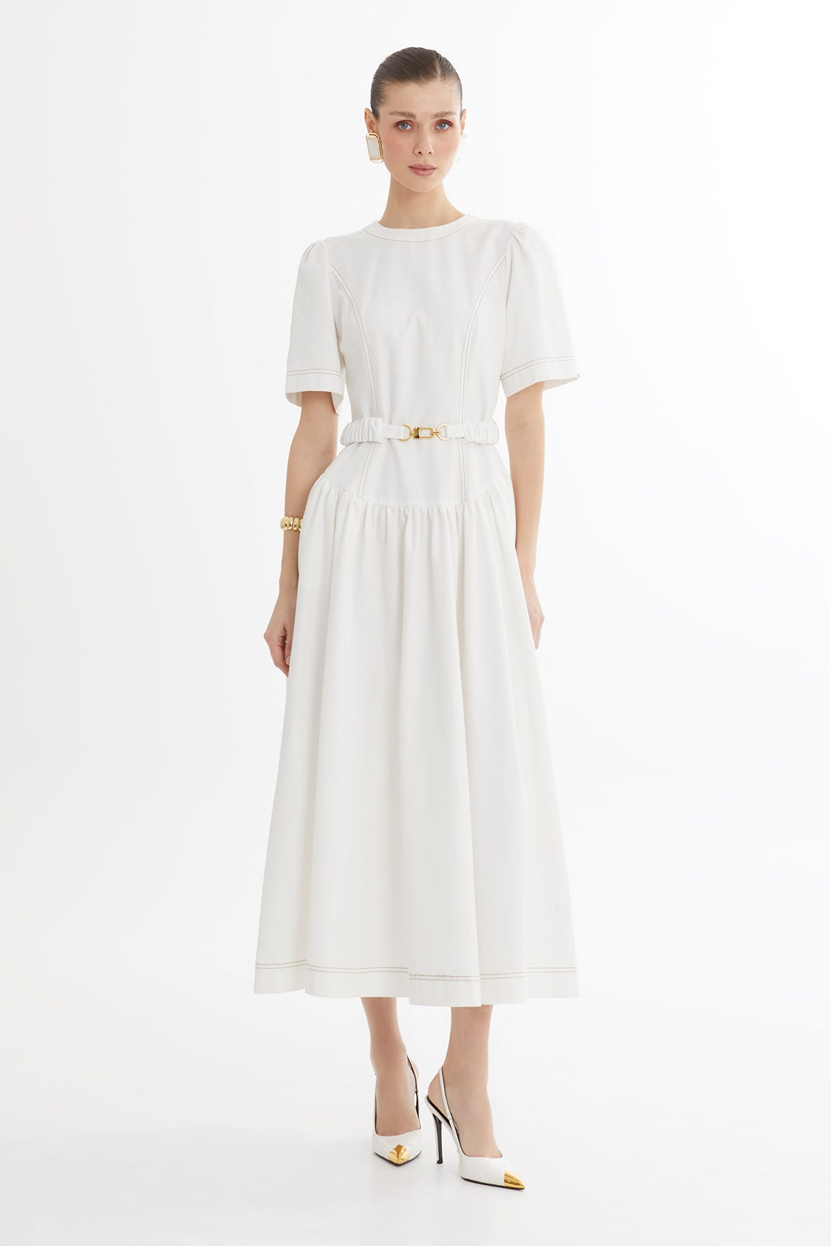 Lastikli Kemeri Tokalı Midi Ekru Elbise