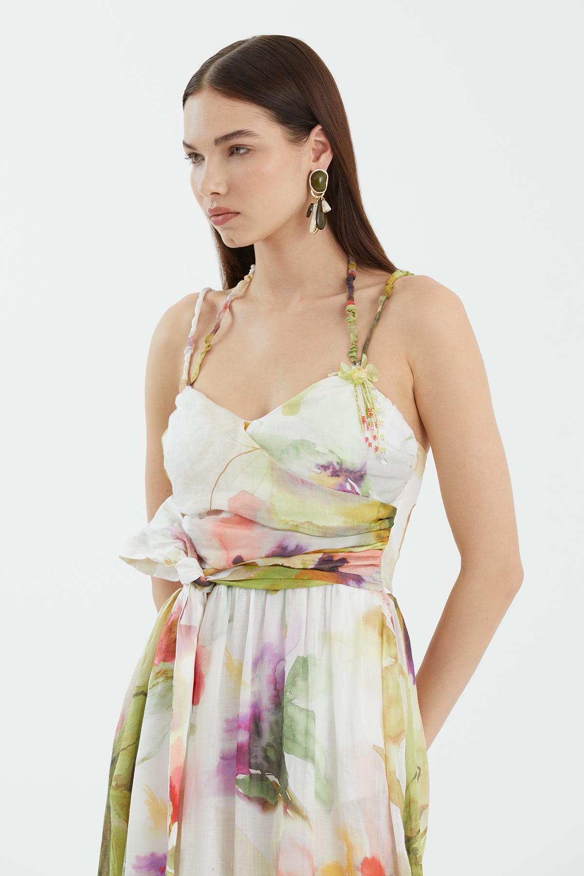 İşleme Detaylı Çiçek Desenli Elbise