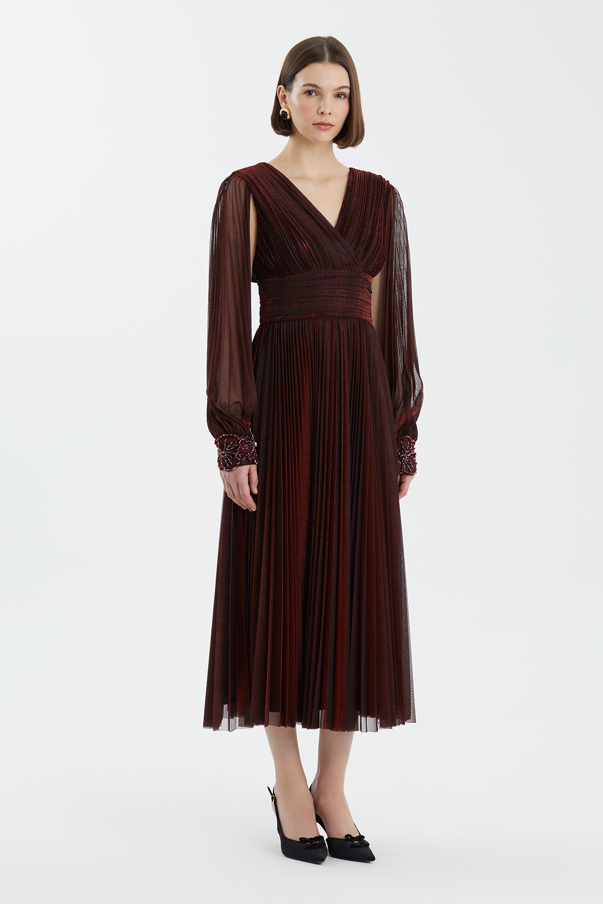 İşleme Aksesuarlı Uzun Kırmızı Elbise