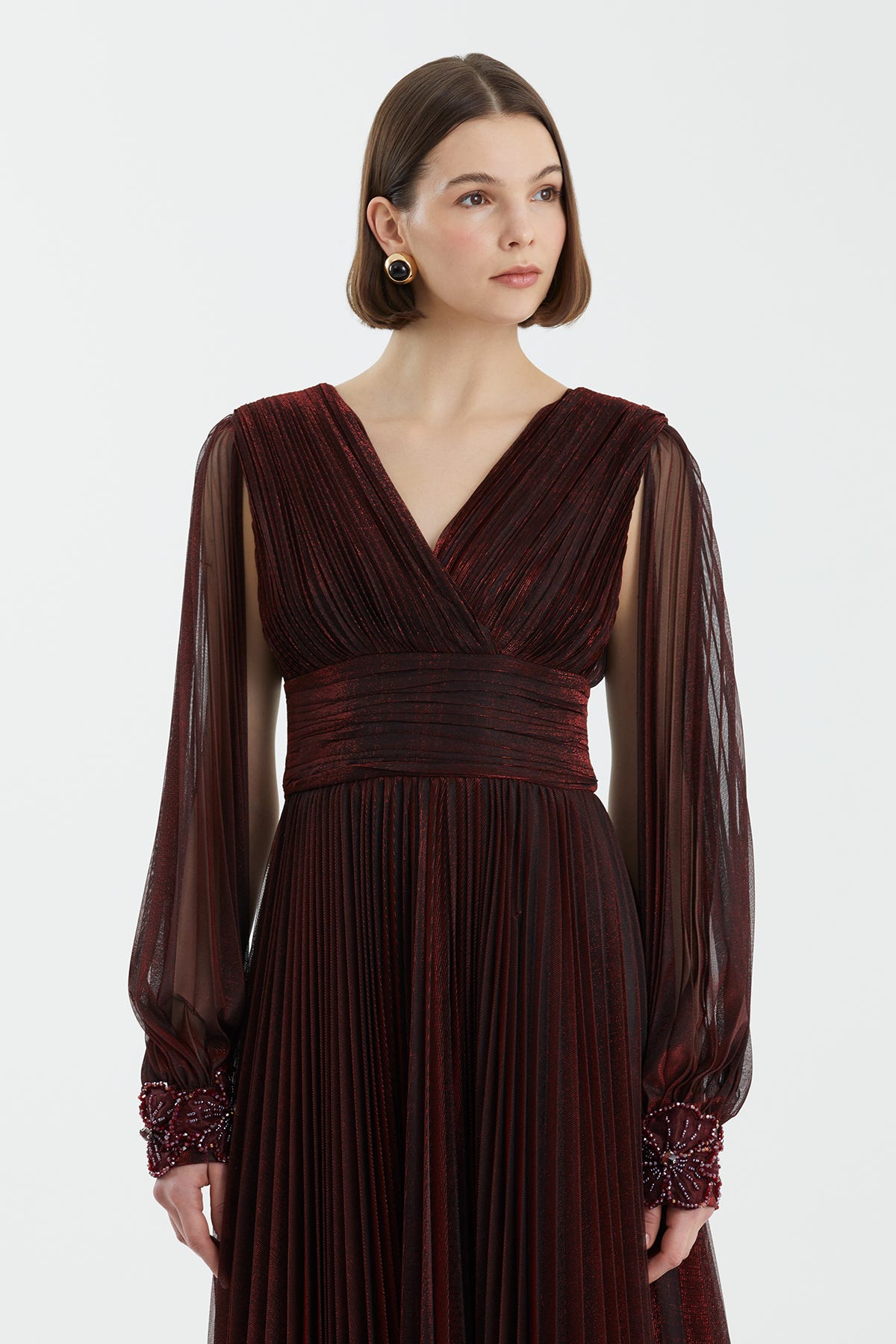 İşleme Aksesuarlı Uzun Kırmızı Elbise