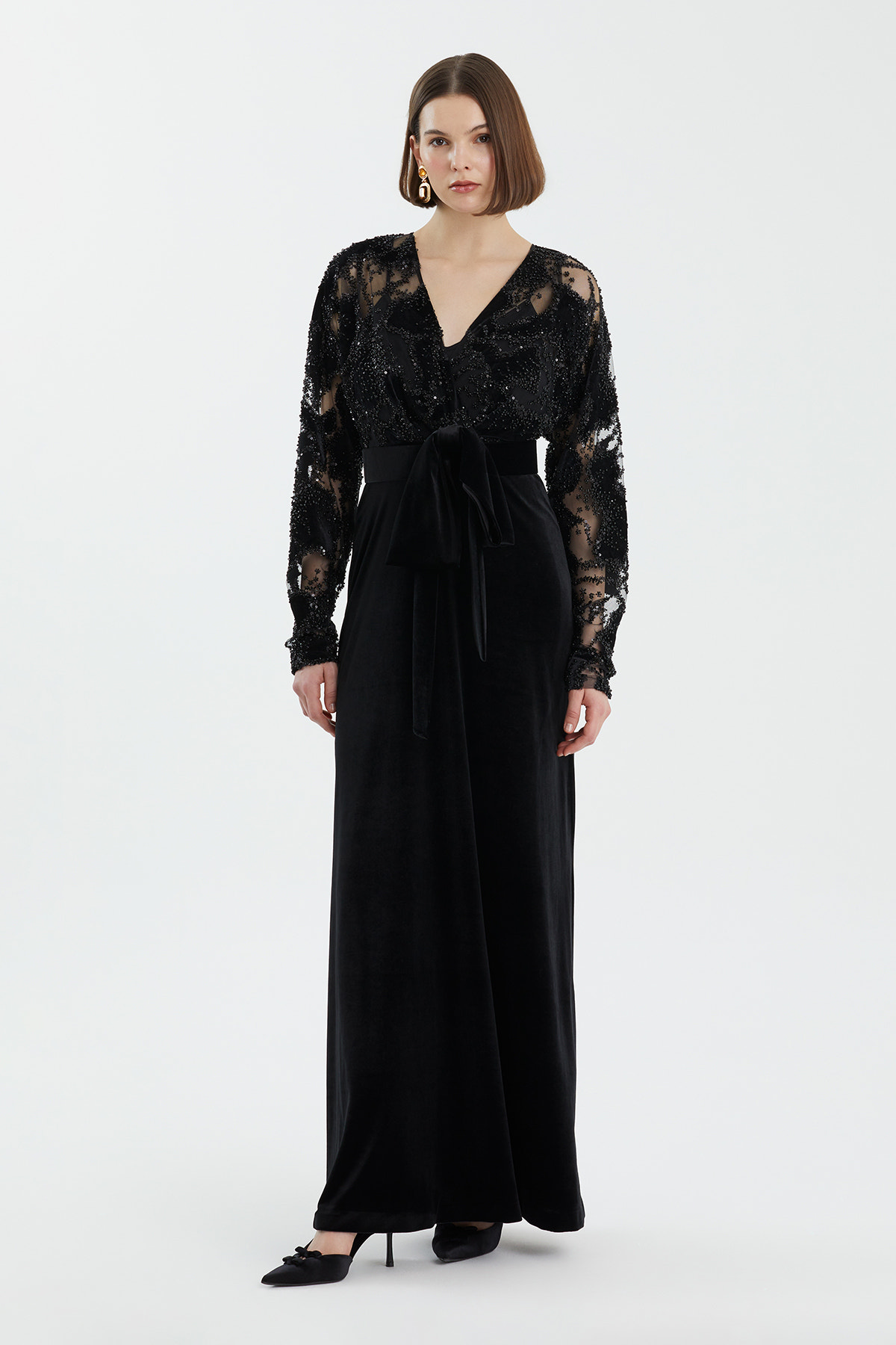 Kemer Detaylı Siyah Uzun Elbise