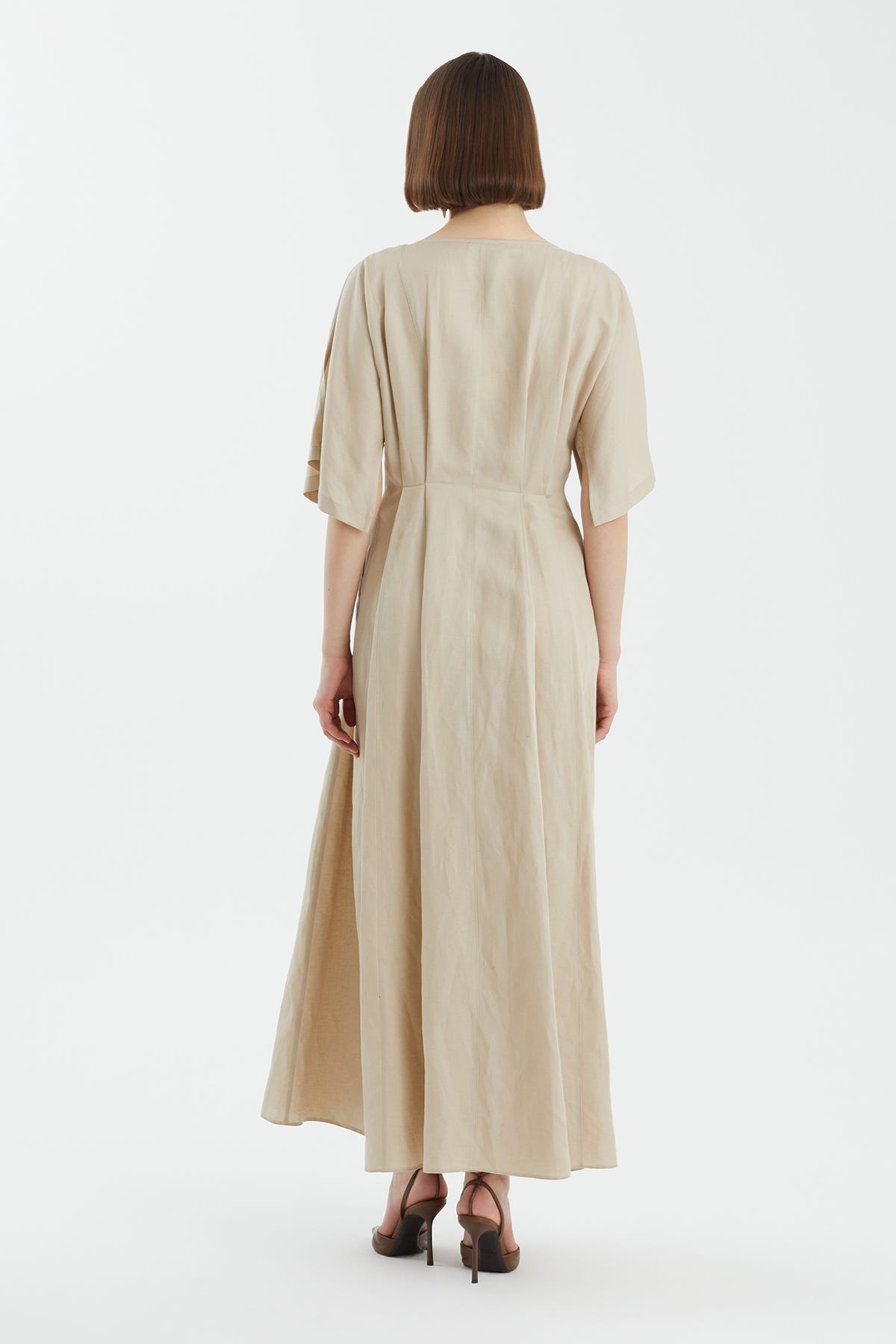 Kruvaze Pileli Bej Elbise