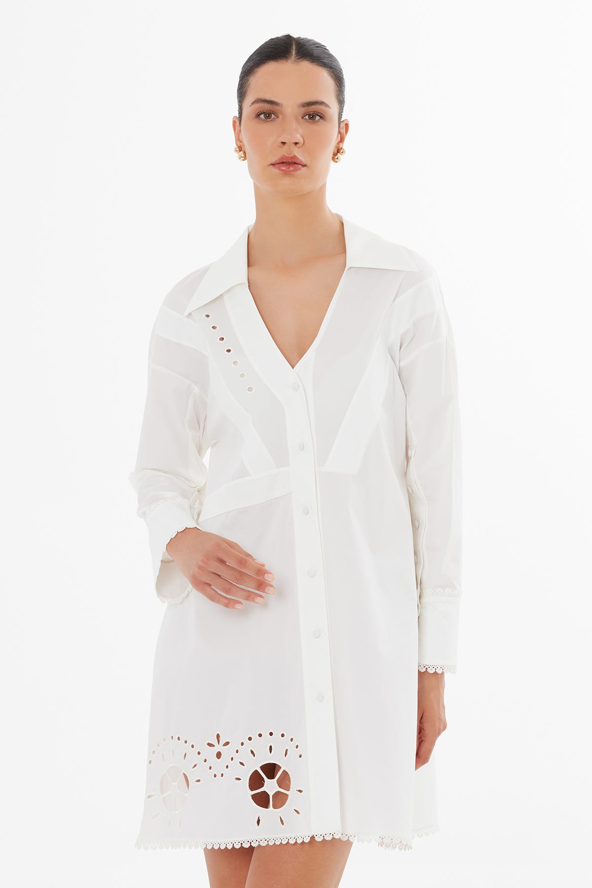 Uzun Kollu Yırtmaçlı Beyaz Mini Elbise