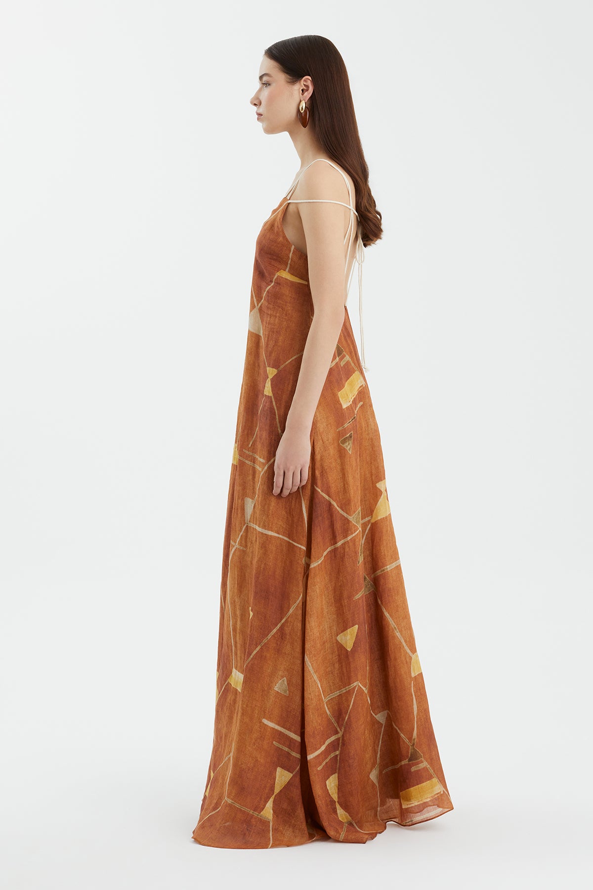 Askılı Desenli Bol Kahverengi Elbise