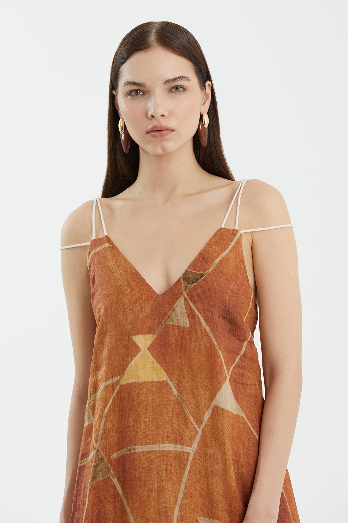 Askılı Desenli Bol Kahverengi Elbise