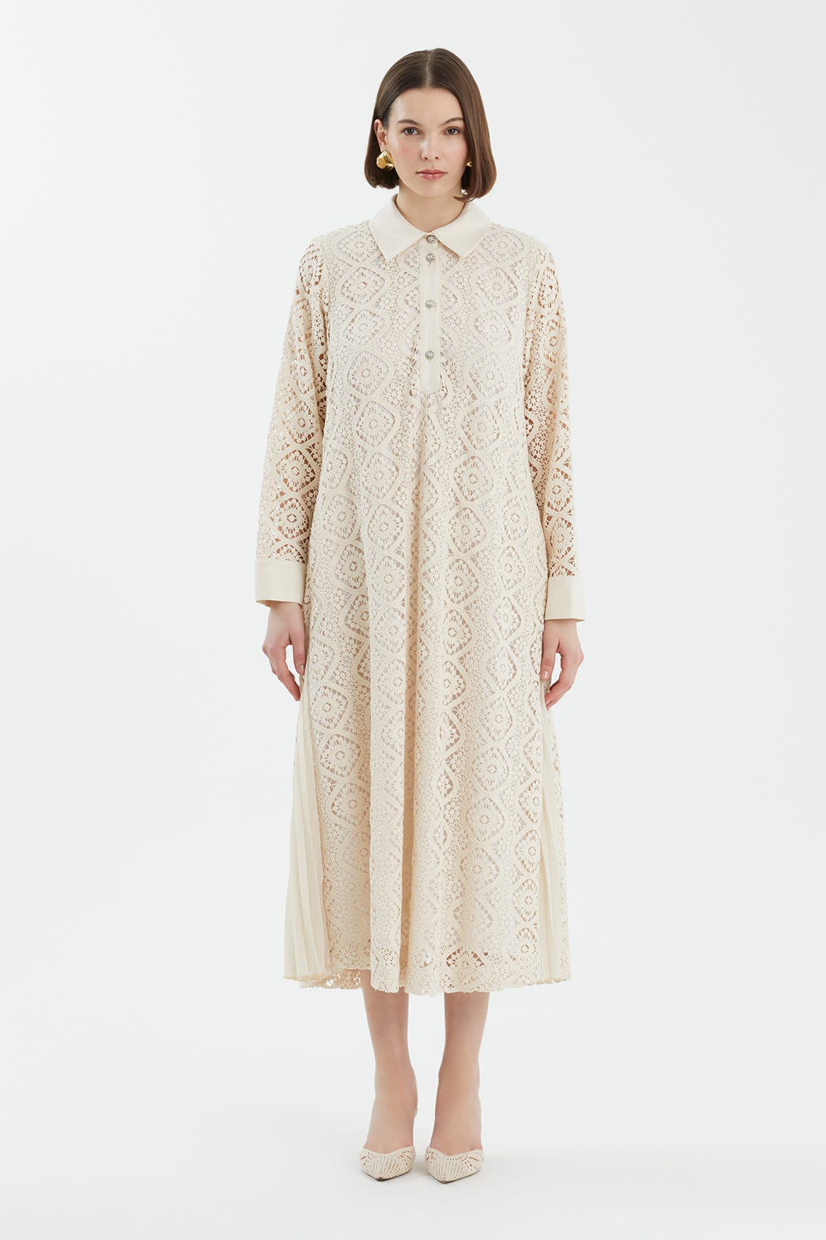 Taş Düğmeli Dantel Ekru Elbise