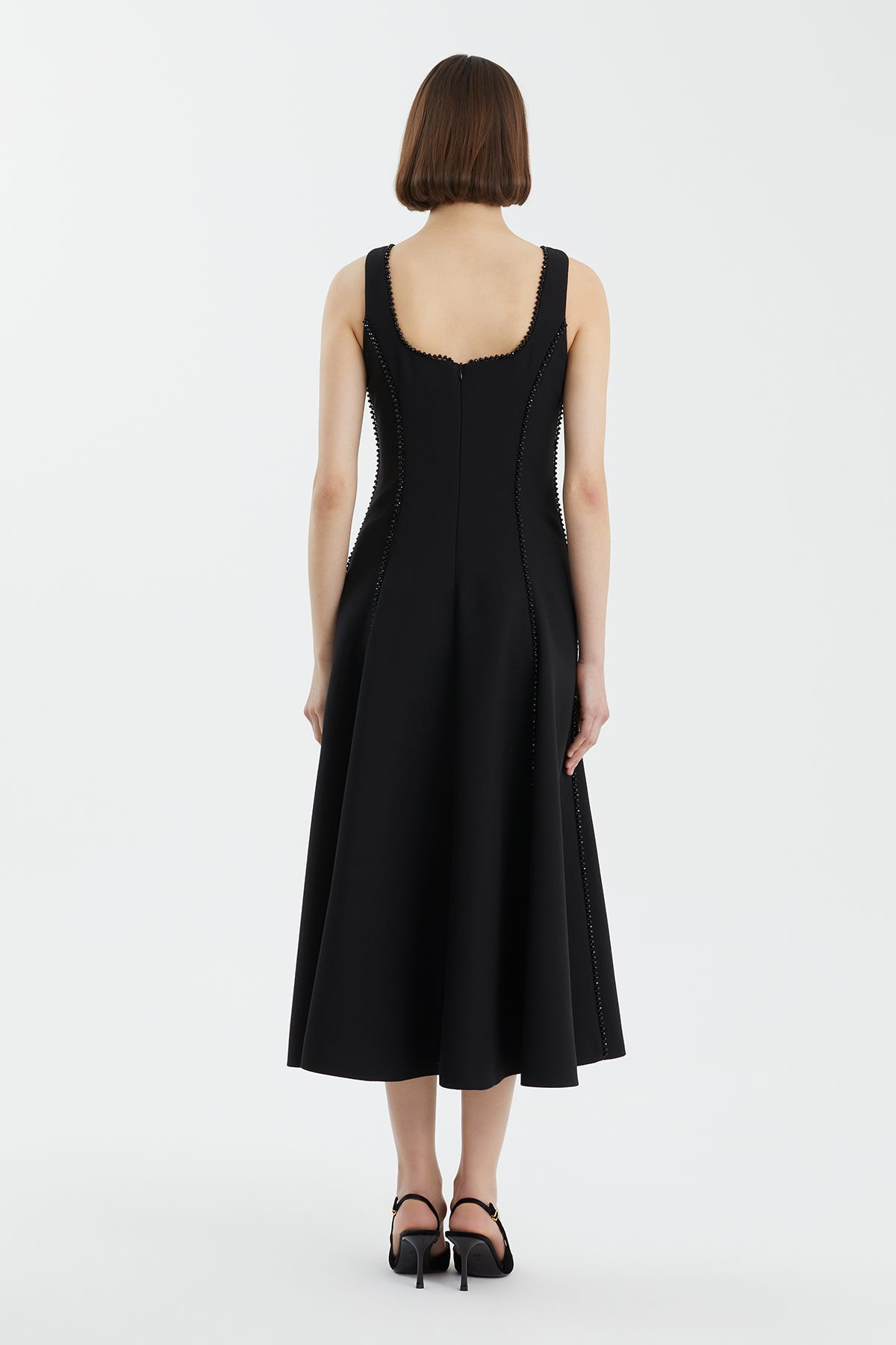 İşleme Şerit Detaylı Kloş Siyah Elbise