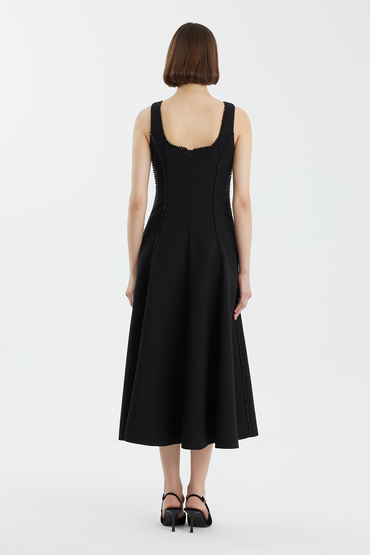 İşleme Şerit Detaylı Kloş Siyah Elbise