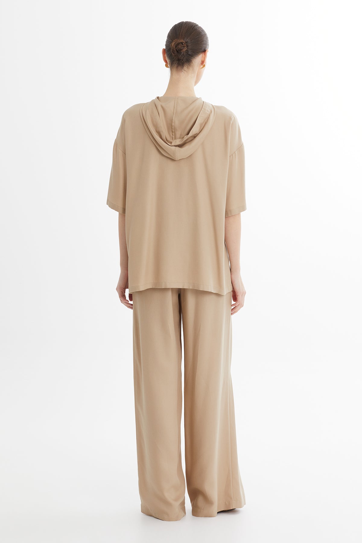 Kapüşonlu İşlemeli Bol Bej Eşofman Takımı