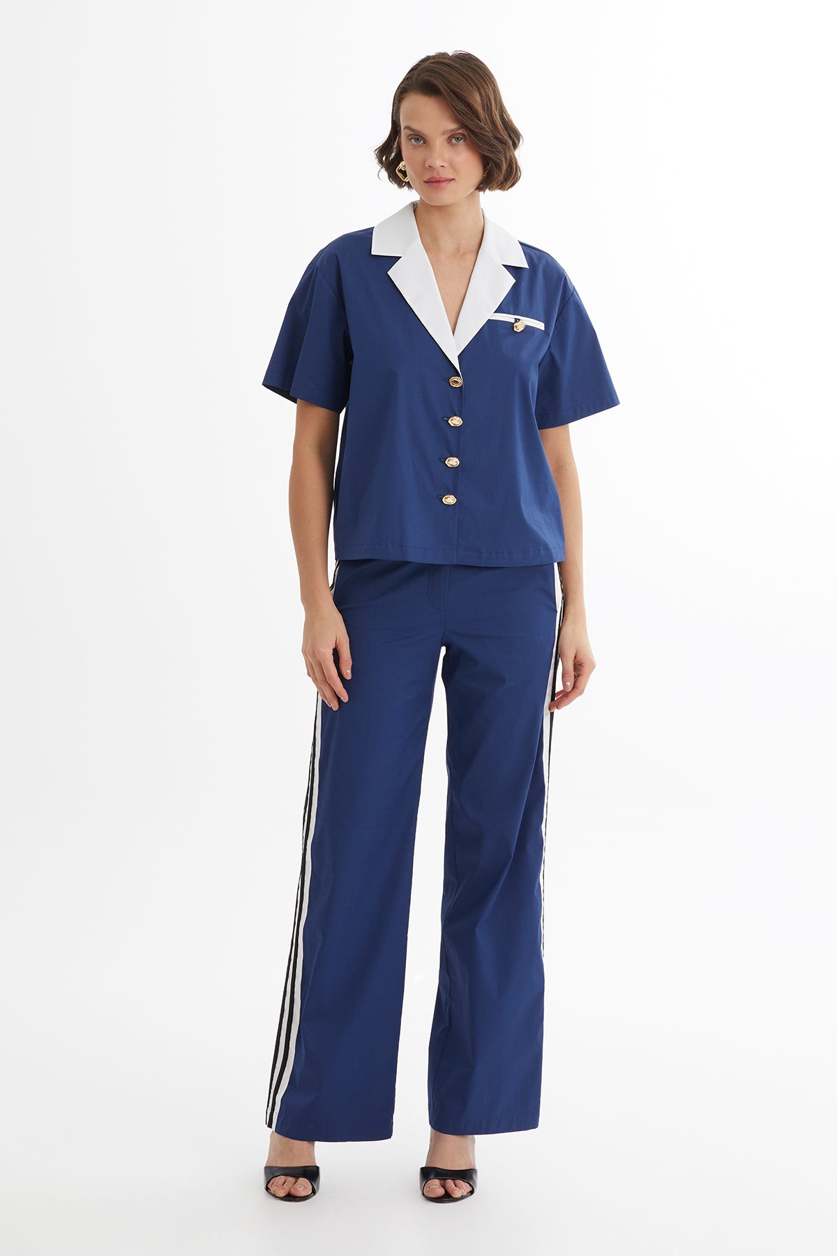 Gömlek ve Şerit Detaylı Lacivert Eşofman Takımı