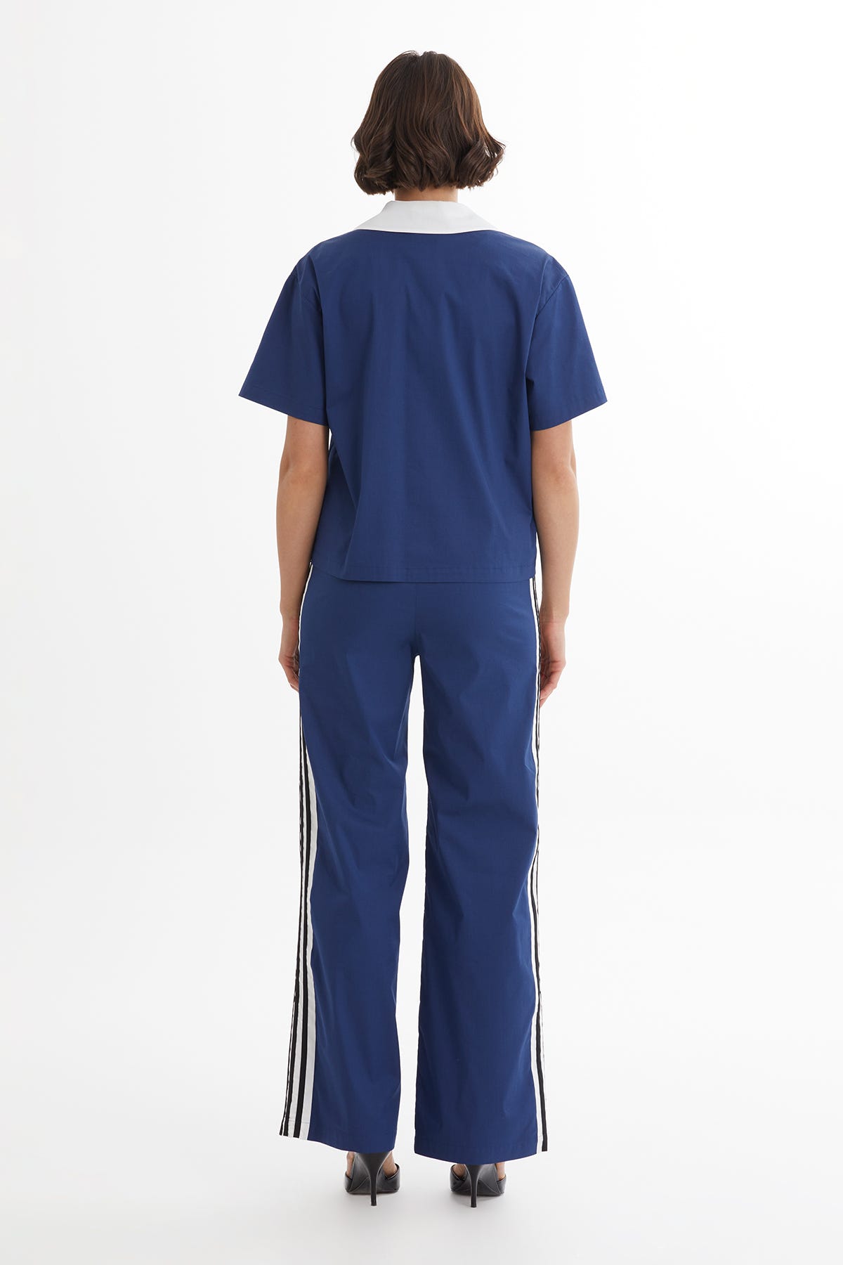 Gömlek ve Şerit Detaylı Lacivert Eşofman Takımı